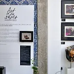 Gallery *