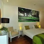 Gallery Hostel Porto